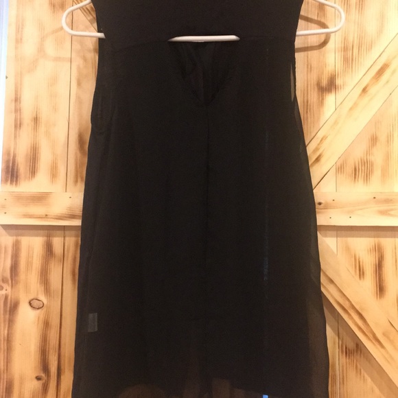 XS Kirra Top in black or green - Picture 2 of 4